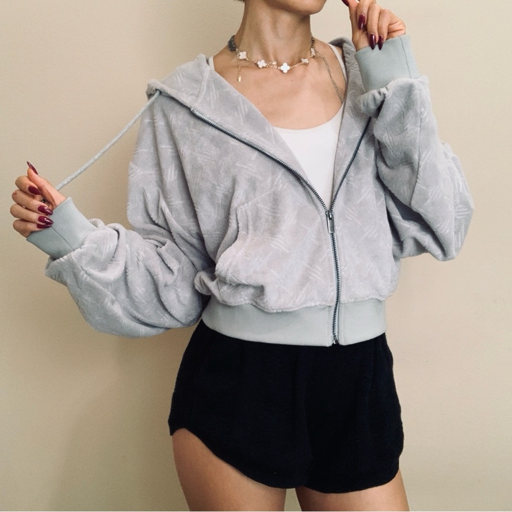 $138 Brand New Revolve Daily paper hoodie XL - Picture 5 of 14